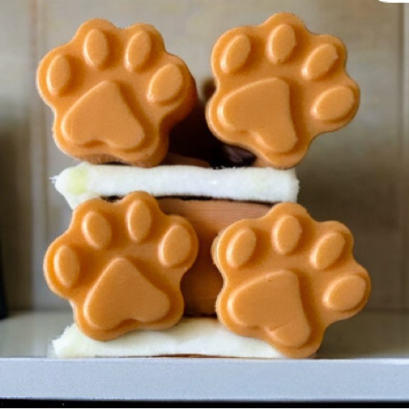 Hand Crafted Soap - Goats Milk Soap Pumpkin & Vanilla Paws Bundle of 4 - Picture 2 of 5